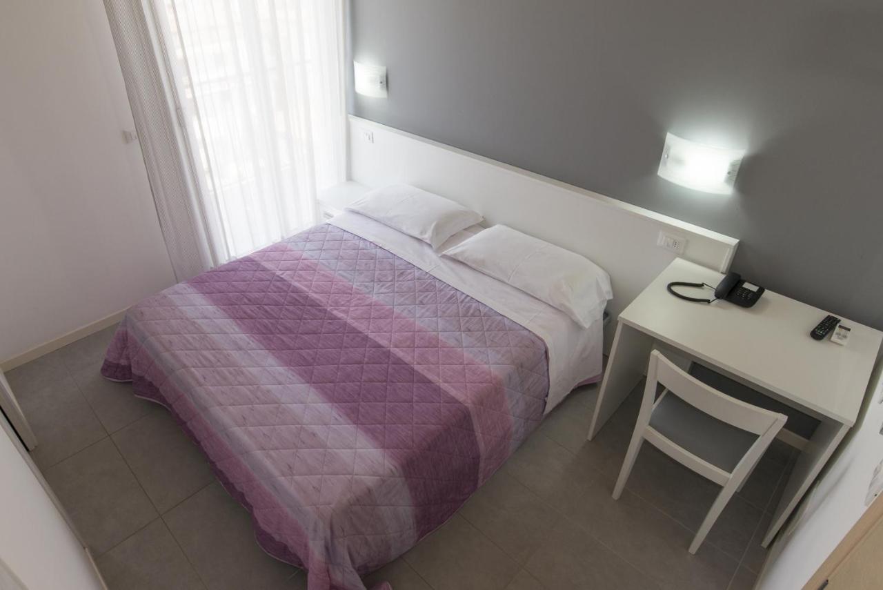 Hotel Atene Lido di Jesolo Exteriör bild