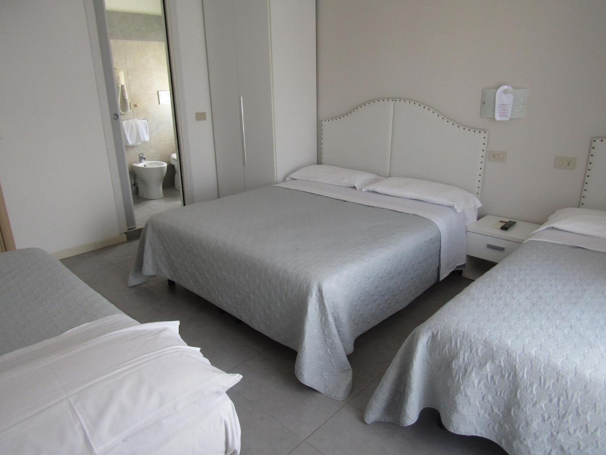 Hotel Atene Lido di Jesolo Exteriör bild